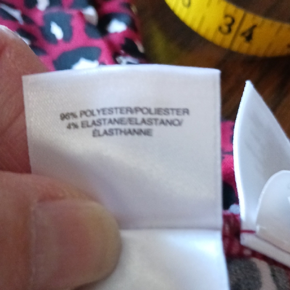 Anne Klein Red and White Patterned Blouse - Picture 12 of 13